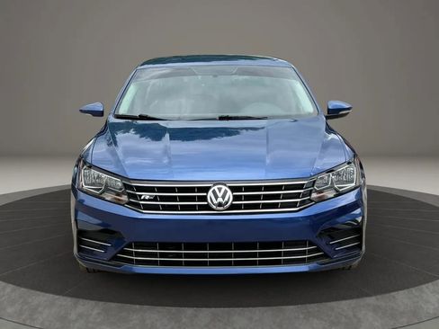 Used 2017 Volkswagen Passat 1.8T R-Line FWD image 8