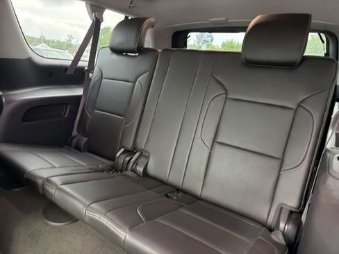 Used 2015 GMC Yukon XL Denali w/ Premium Package AWD/4WD image 16