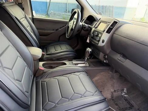 Used 2018 Nissan Frontier PRO-4X AWD/4WD image 49
