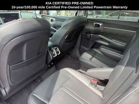 Certified 2023 Kia Sorento SX image 8