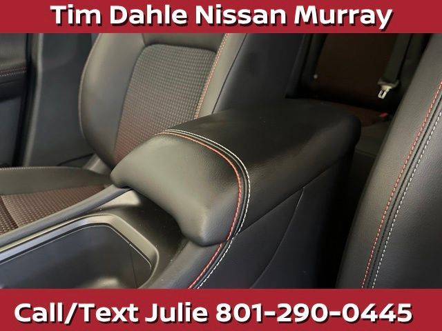 Used 2025 Nissan Kicks SR w/ Illumination Package AWD/4WD image 31