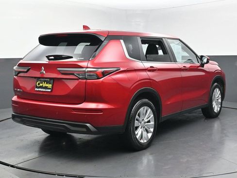 Used 2025 Mitsubishi Outlander ES AWD/4WD image 5