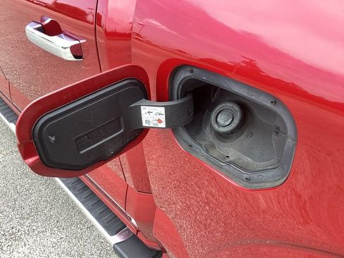 Used 2023 Ford F150 Lariat w/ Equipment Group 502A High RWD image 21