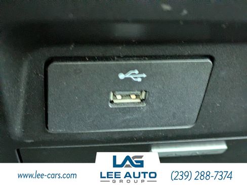 Used 2017 Ford F150 XLT image 25