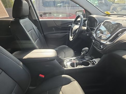 Used 2023 Chevrolet Equinox Premier AWD/4WD image 5