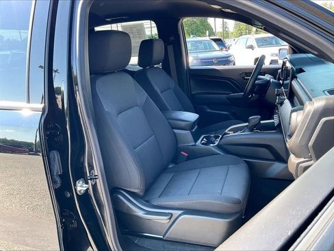 Used 2025 Chevrolet Colorado W/T w/ WT Custom Package AWD/4WD image 10