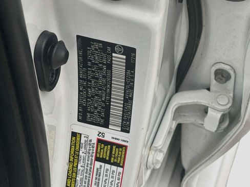 Used 2019 Toyota Camry SE FWD image 34