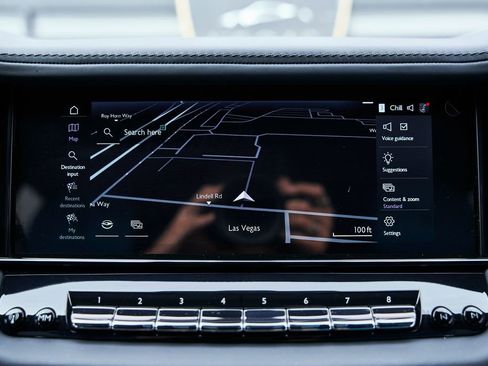 Used 2025 Rolls-Royce Cullinan Black Badge AWD/4WD image 79