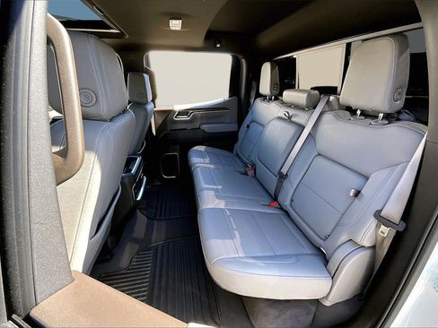 Used 2025 Chevrolet Silverado 1500 LTZ w/ Z71 Off-Road Package image 23