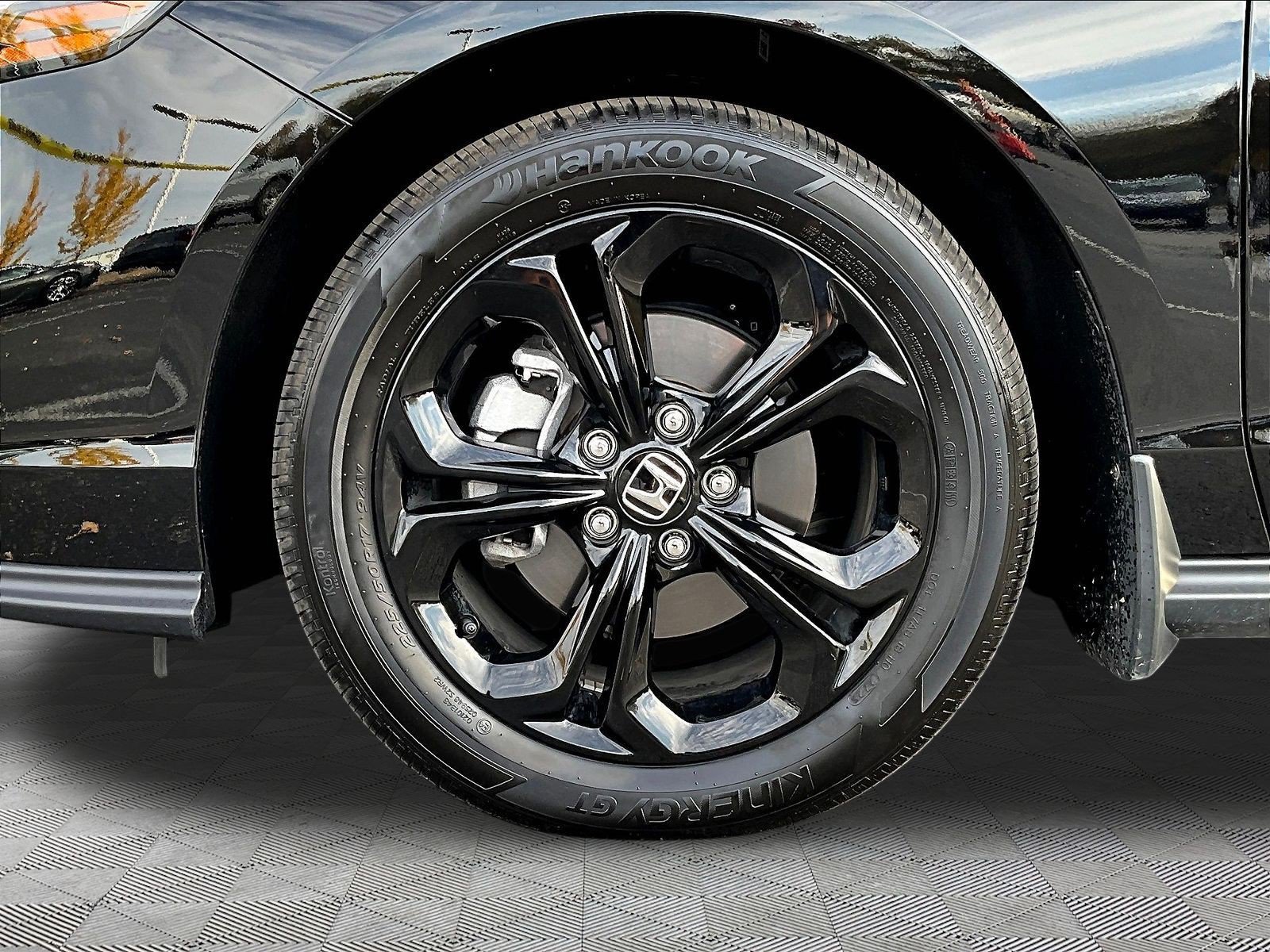 Used 2025 Honda Accord SE image 34