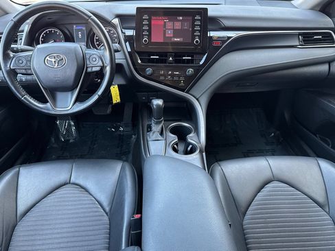 Used 2021 Toyota Camry SE FWD image 17