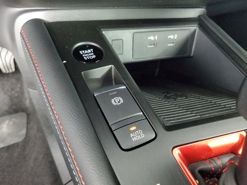 New 2026 Nissan Kicks SR image 18