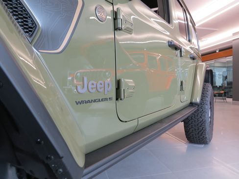 New 2025 Jeep Wrangler Unlimited Rubicon 392 image 15