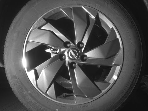 Used 2025 Nissan Rogue SV FWD image 15