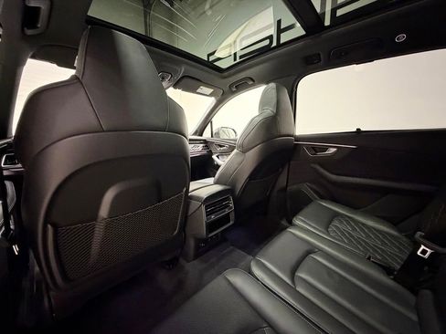 Used 2024 Audi SQ7 Premium Plus image 36