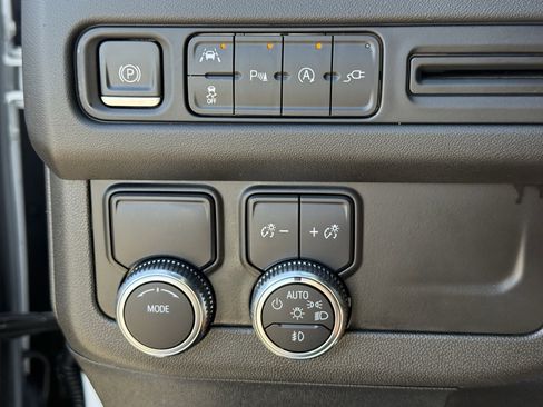 Used 2022 GMC Yukon SLT image 25