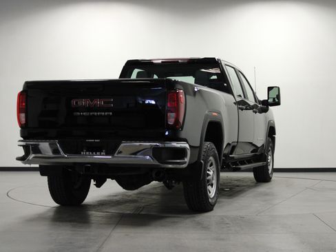 Used 2024 GMC Sierra 3500 Pro image 4