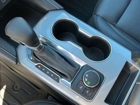 Used 2023 Chevrolet Blazer LT image 18