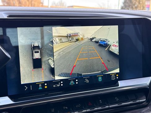 Used 2024 Chevrolet Silverado 3500 LTZ w/ LTZ Convenience Package image 23