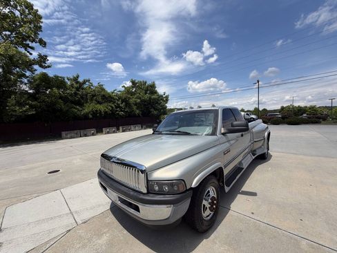 Used 1997 Dodge Ram 3500 Truck 2WD Club Cab image 23