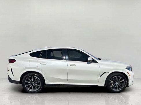 Used 2022 BMW X6 xDrive40i w/ Executive Package AWD/4WD image 8