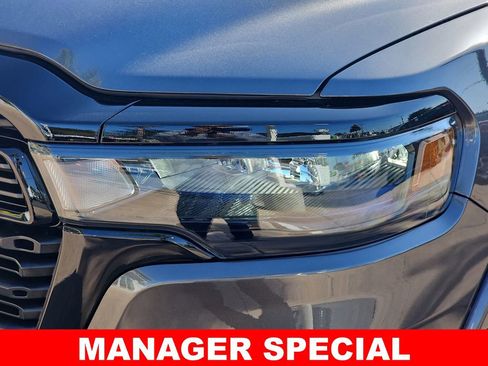 New 2026 RAM 1500 4x4 Crew Cab image 33