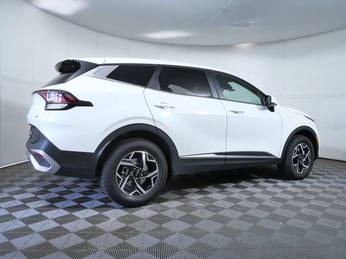Used 2023 Kia Sportage LX AWD/4WD image 6
