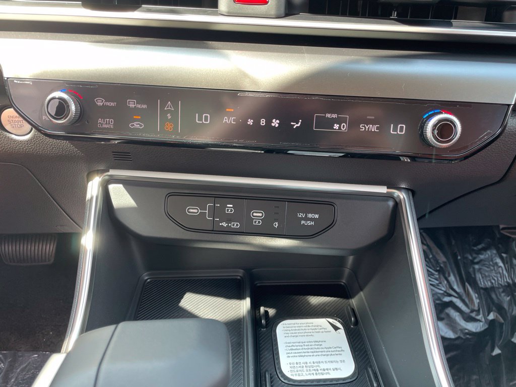 New 2027 Kia Carnival SX FWD image 23