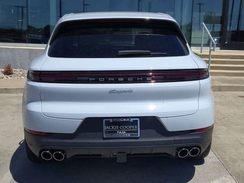 New 2025 Porsche Cayenne image 6