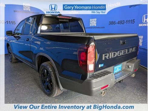 Used 2025 Honda Ridgeline Black Edition image 9
