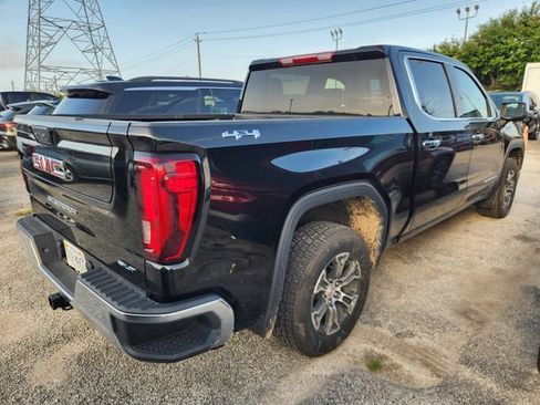 Used 2025 GMC Sierra 1500 SLT AWD/4WD image 4