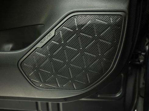 Used 2019 Toyota RAV4 XLE Premium w/ Carpet Mat Package FWD image 31