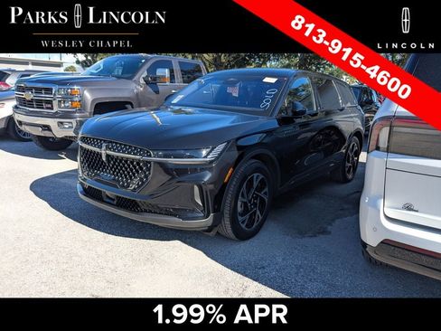Used 2024 Lincoln Nautilus Premier w/ Jet Appearance Package AWD/4WD image 10
