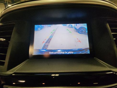 Used 2015 Nissan Pathfinder SV image 18