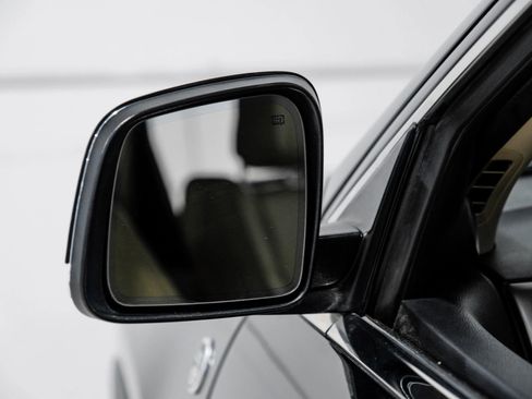 Used 2017 Jeep Grand Cherokee Limited image 40