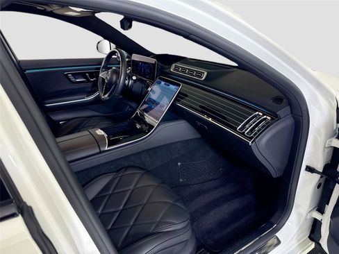 Used 2023 Mercedes-Benz Maybach S 680 4MATIC image 40