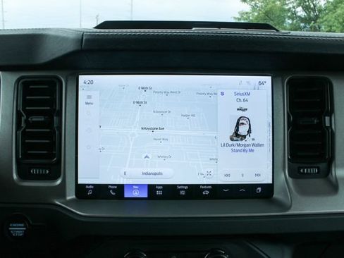 Used 2025 Ford Bronco Outer Banks AWD/4WD image 19