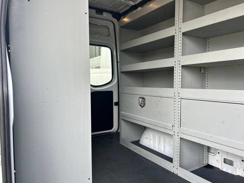 Used 2023 Mercedes-Benz Sprinter 2500 image 12
