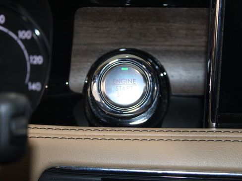 Used 2020 Lincoln Corsair Reserve image 44