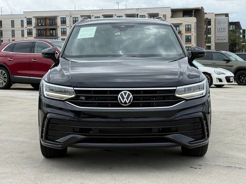 Used 2023 Volkswagen Tiguan SE R-Line image 3