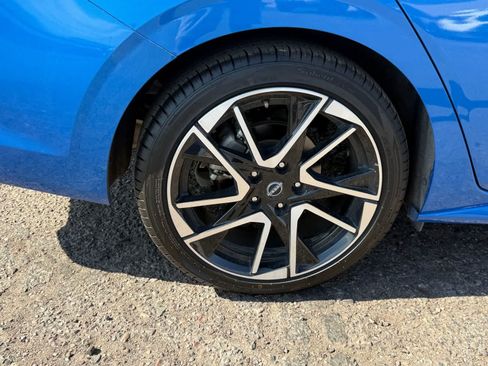 Used 2025 Nissan Sentra SR FWD image 7