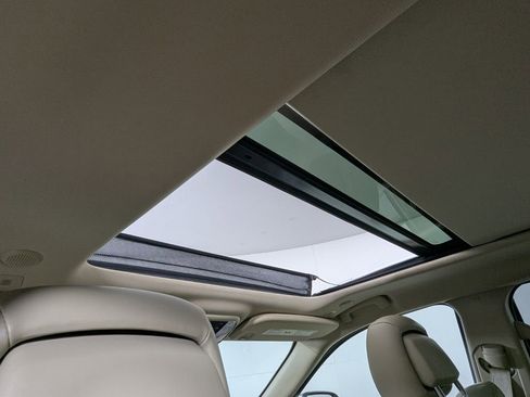 Used 2020 Jeep Grand Cherokee Limited w/ Luxury Group II image 25