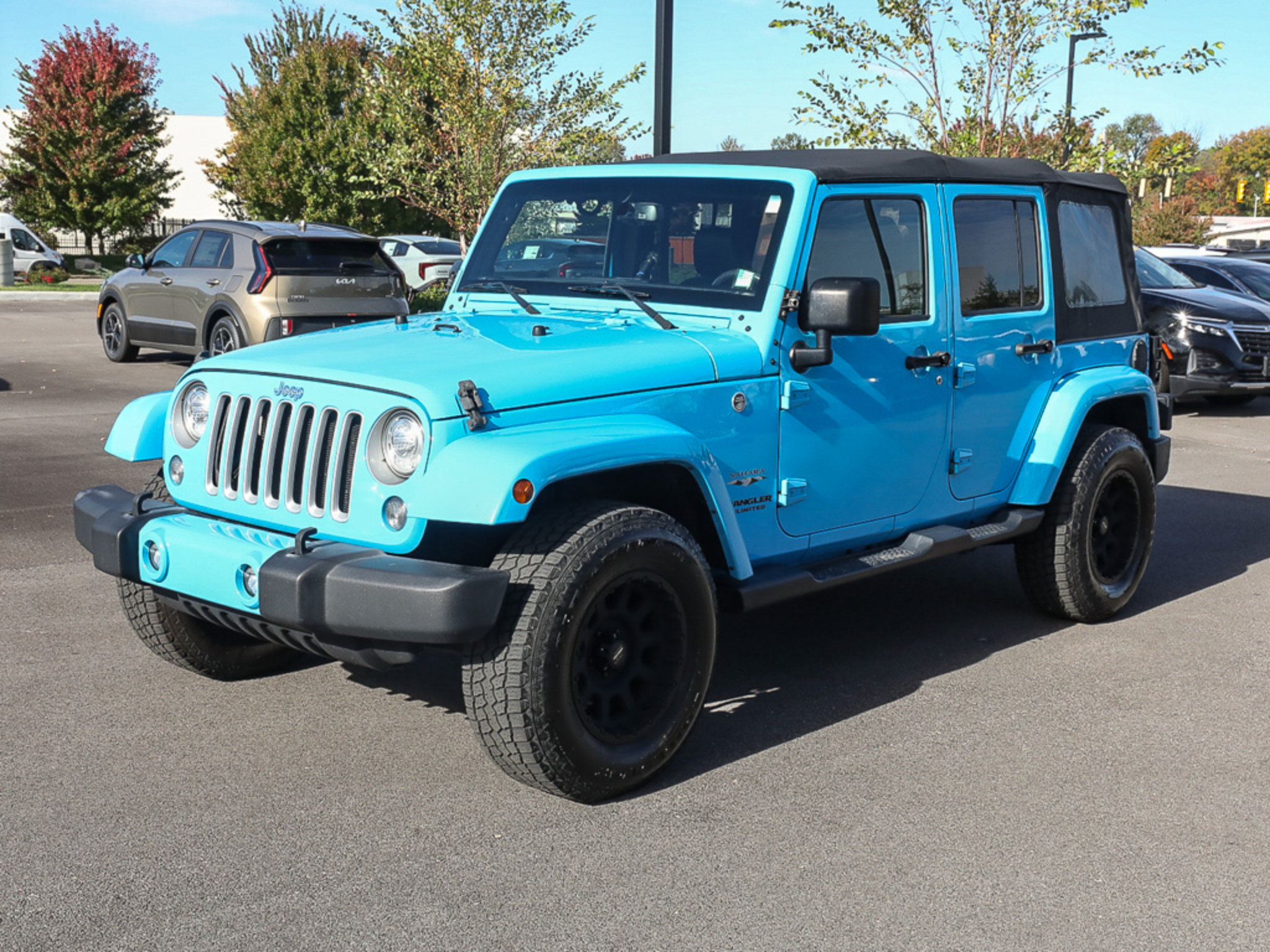 Used 2017 Jeep Wrangler Unlimited Sahara AWD/4WD image 1