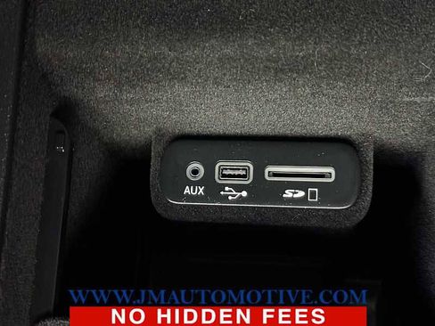 Used 2015 Dodge Charger SXT w/ AWD Plus Group image 43