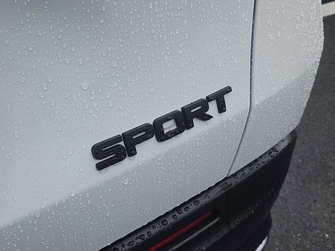Used 2024 Honda HR-V Sport image 11