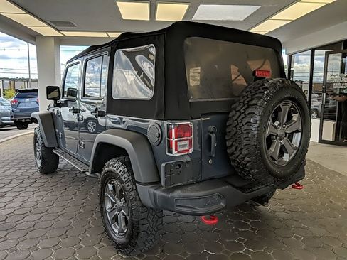 Used 2017 Jeep Wrangler Unlimited Rubicon AWD/4WD image 7
