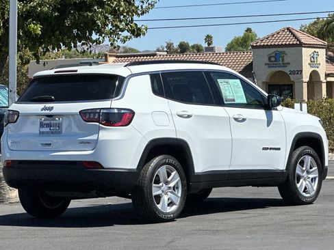 Used 2022 Jeep Compass Latitude w/ Convenience Group image 4