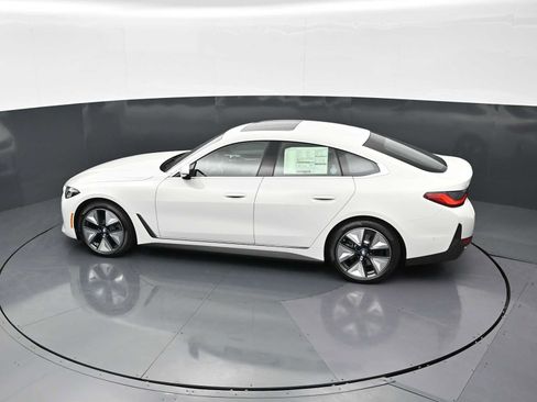 New 2026 BMW i4 eDrive40 w/ Premium Package RWD image 24