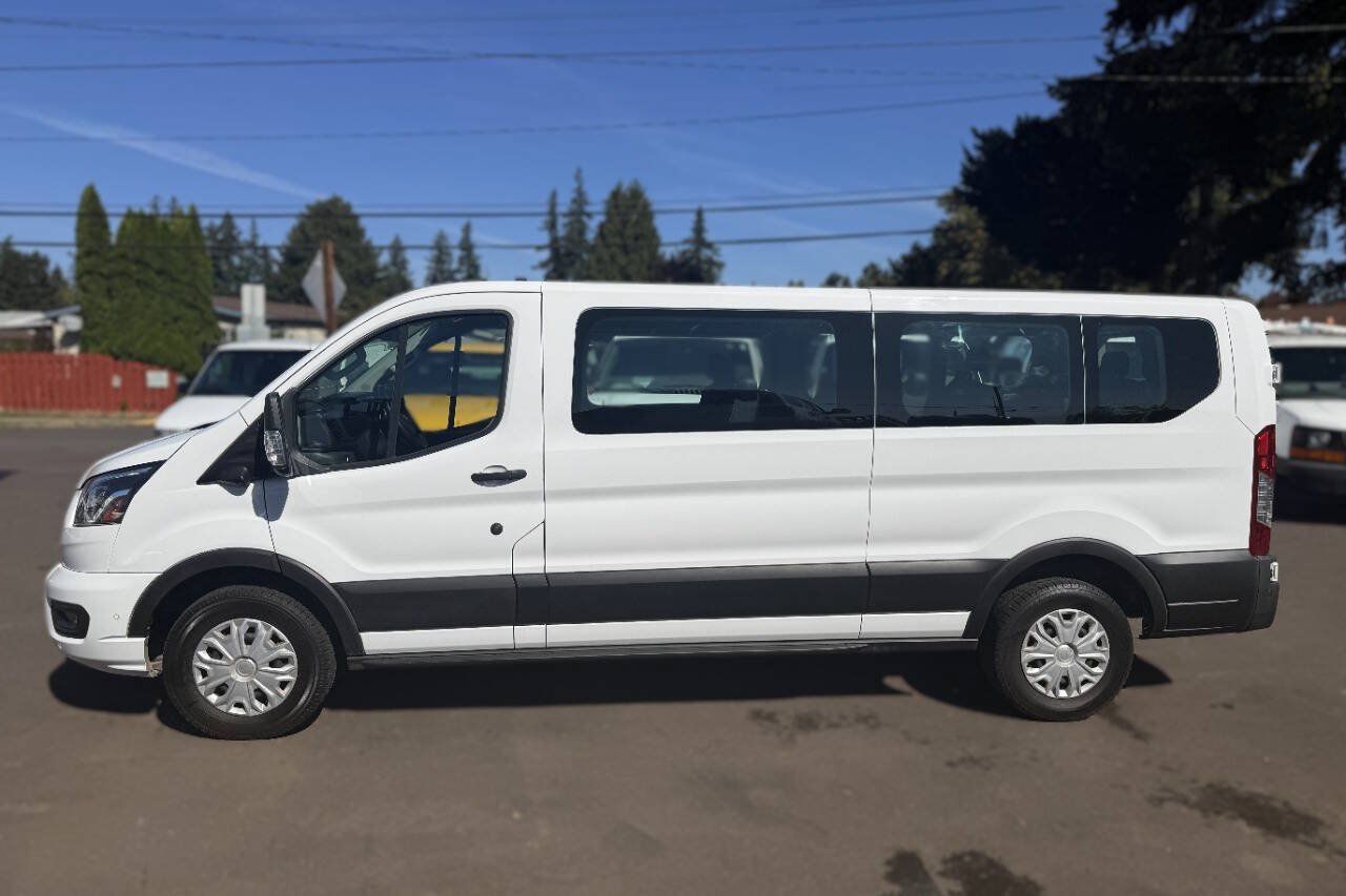 Used 2024 Ford Transit 350 XLT RWD image 4