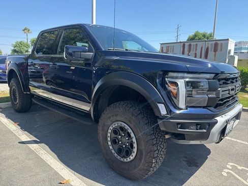 Used 2025 Ford F150 Raptor AWD/4WD image 4